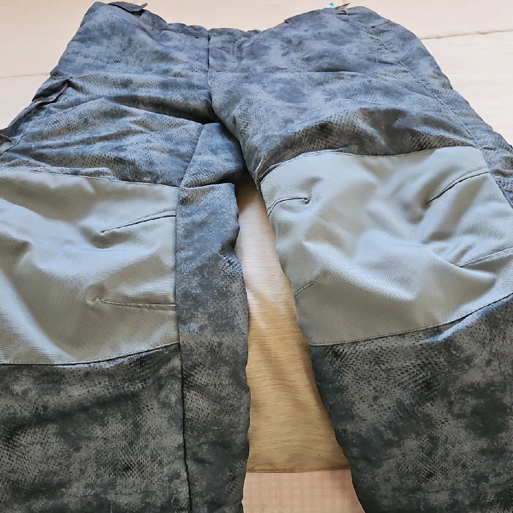 Snow pants